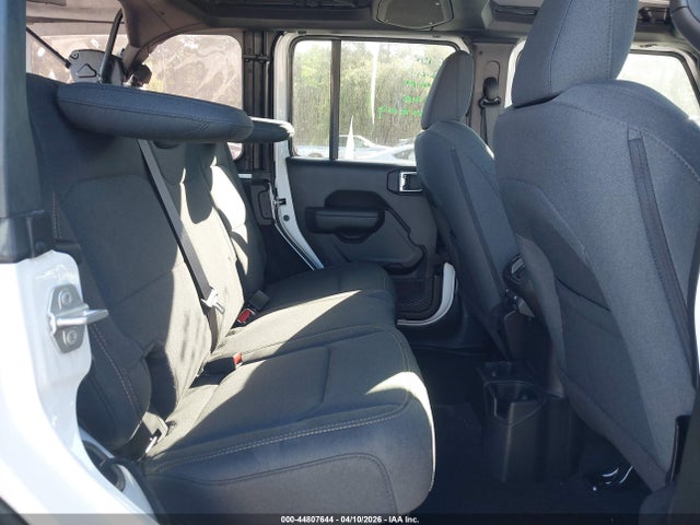 Jeep Wrangler 4-door Sport 4x4
