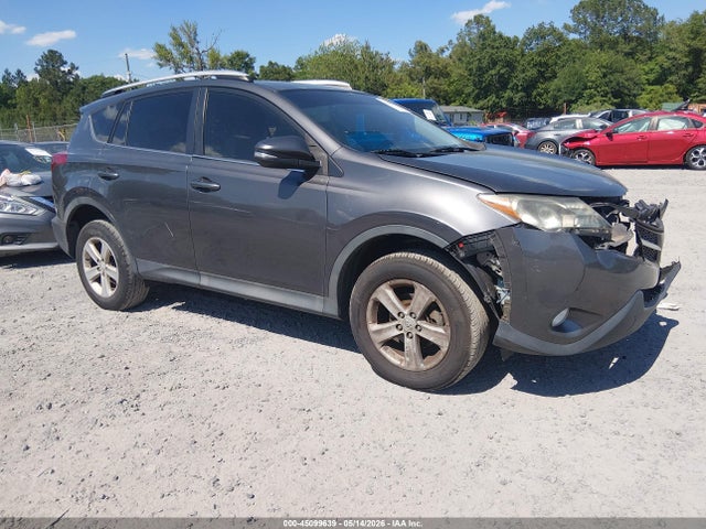 Salvage Toyota RAV4 Image