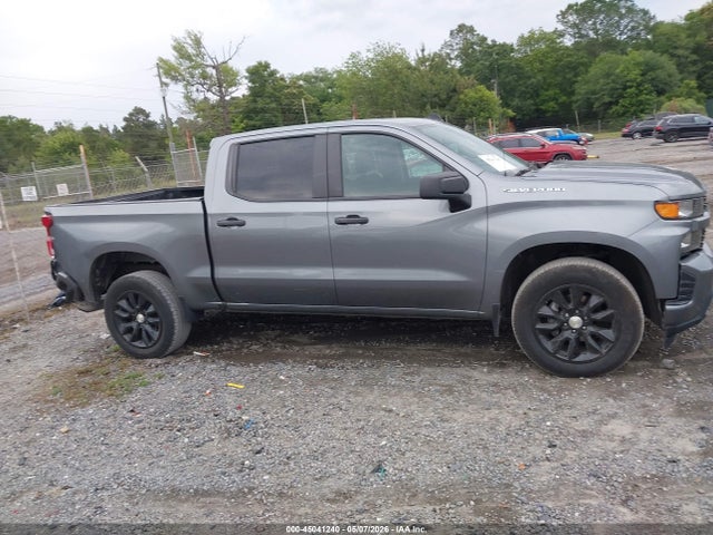 Chevrolet Silverado 1500 2wd  Short Bed Custom