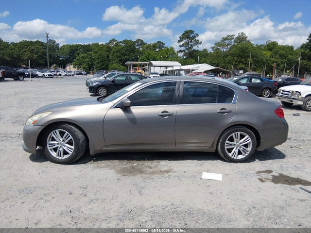 INFINITI G37 Journey