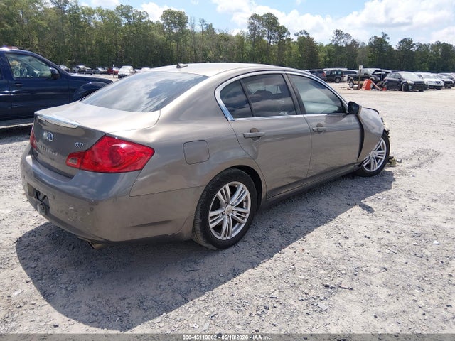 INFINITI G37 Journey