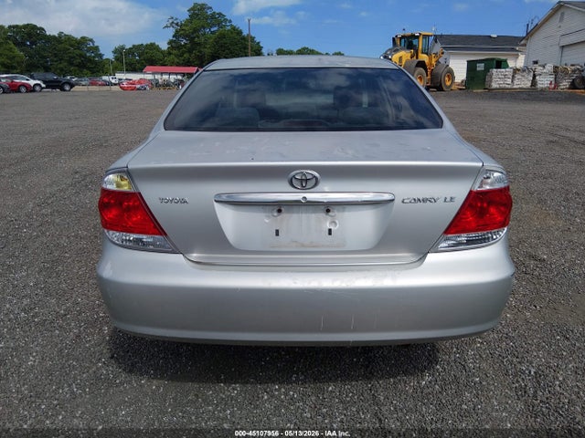 Toyota Camry Le