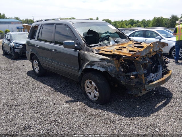Salvage Honda Pilot Image
