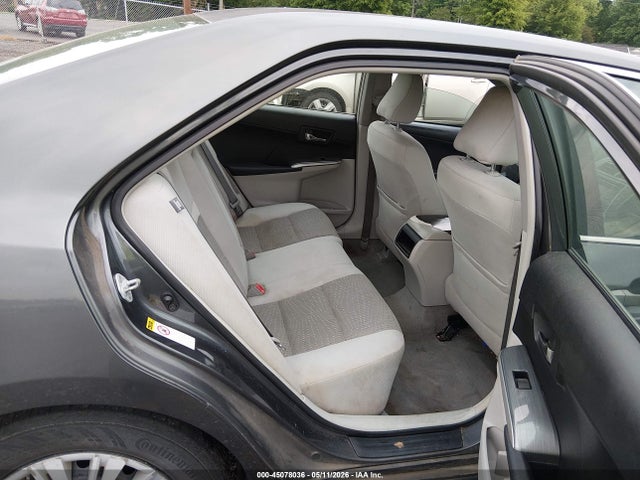 Toyota Camry Le