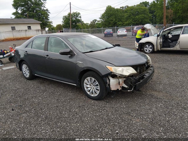 Salvage Toyota Camry Image