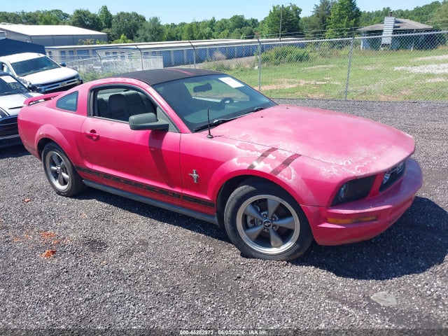 Salvage Ford Mustang Image