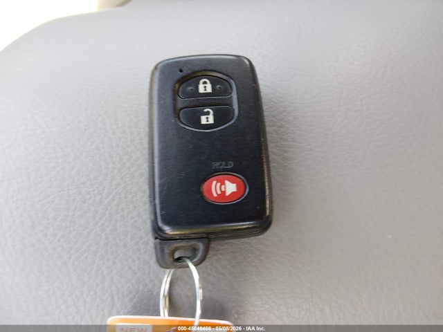 Toyota RAV4 Limited V6