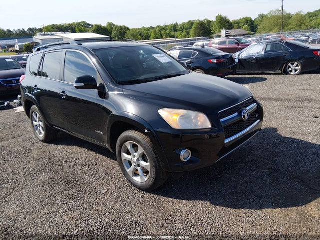 Salvage Toyota RAV4 Image