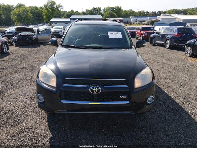 Toyota RAV4 Limited V6