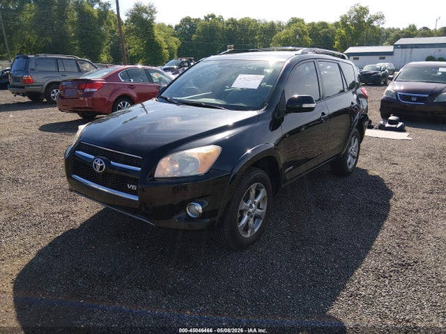 Toyota RAV4 Limited V6