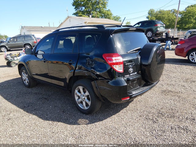 Toyota RAV4 Limited V6