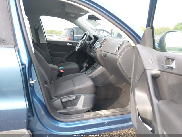 Volkswagen Tiguan 2.0t