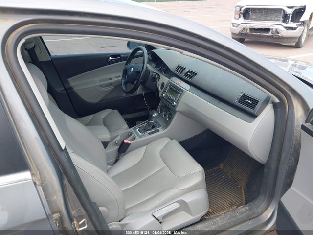 Volkswagen Passat 2.0t Wolfsburg Edition