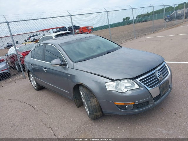 Salvage Volkswagen Passat Image