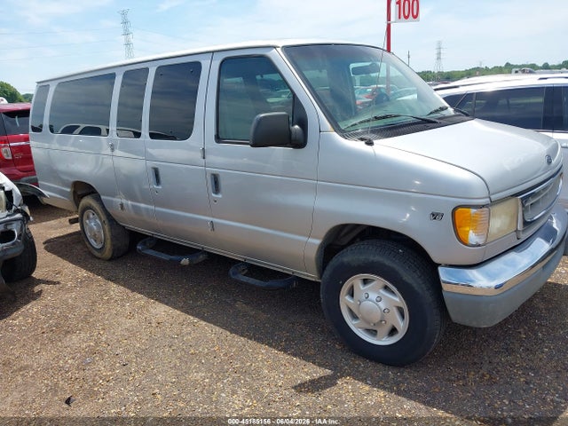 Salvage Ford E-350 Image