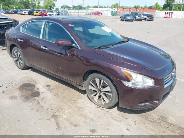 Salvage Nissan Maxima Image