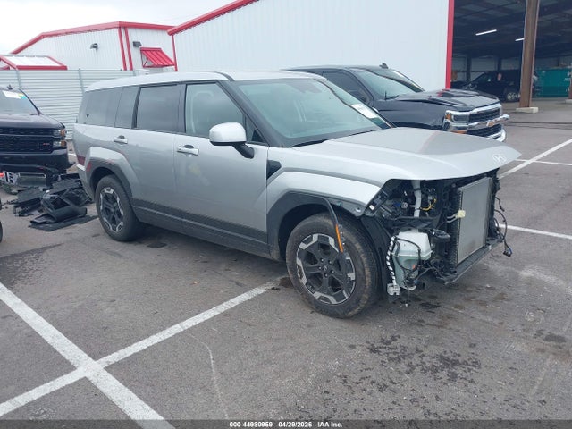 Salvage Hyundai SANTA FE Image