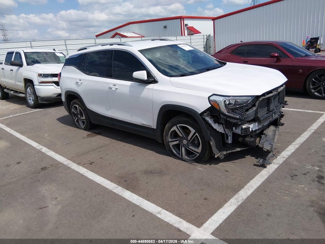Salvage GMC Terrain Image
