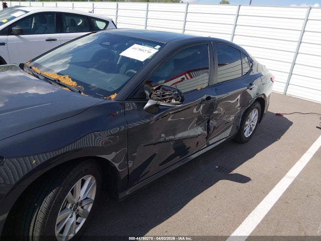 Toyota Camry Le