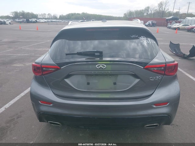 INFINITI Qx Luxe