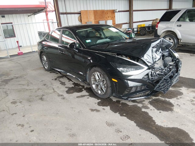 Salvage Hyundai SONATA Image
