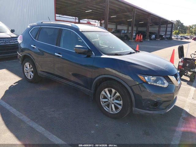Salvage Nissan Rogue Image