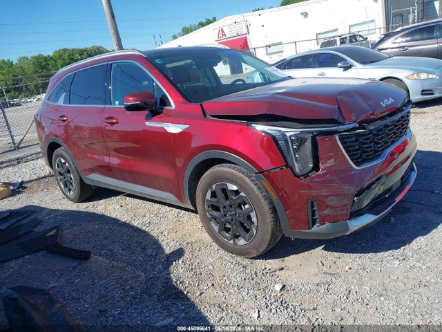 Salvage Kia Sorento Image