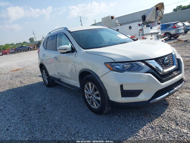 Salvage Nissan Rogue Image