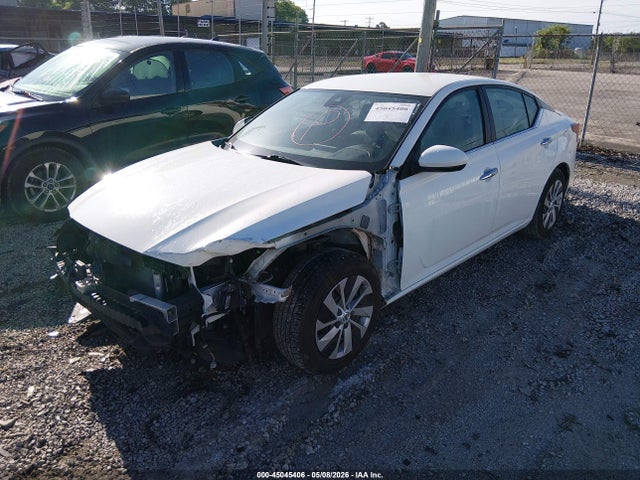 Nissan Altima S Fwd