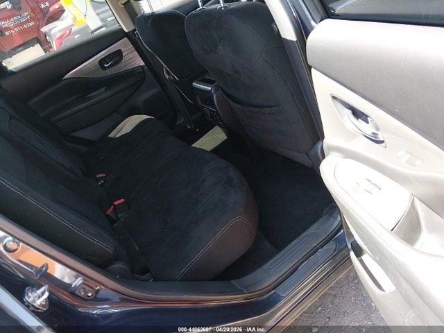 Nissan Murano S