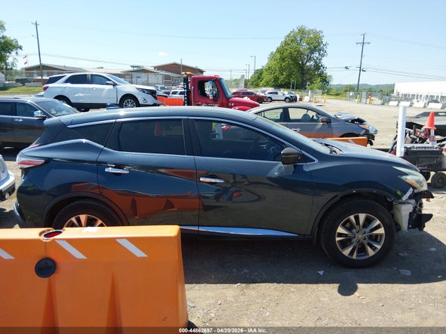 Nissan Murano S