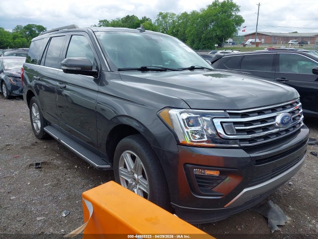 Salvage Ford Expedition Image