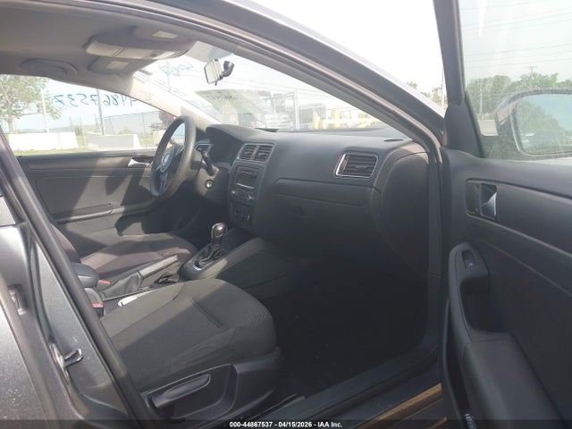 Volkswagen Jetta 2.0l S