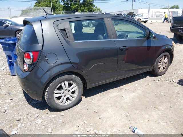 Chevrolet Sonic Lt Auto
