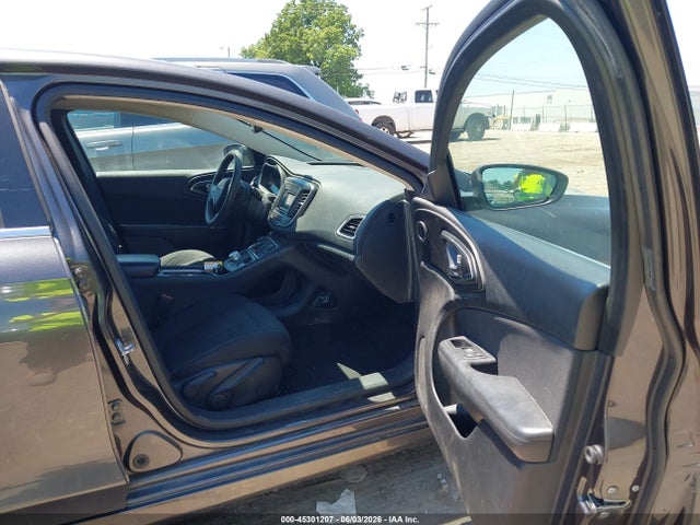 Chrysler 200 Limited