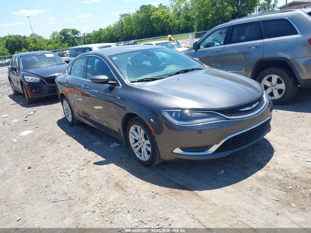 Salvage Chrysler 200 Image