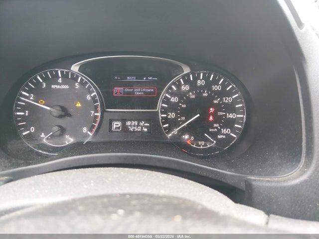 Nissan Pathfinder Sv