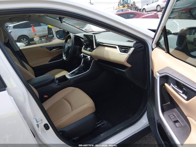 Toyota RAV4 Xle Premium