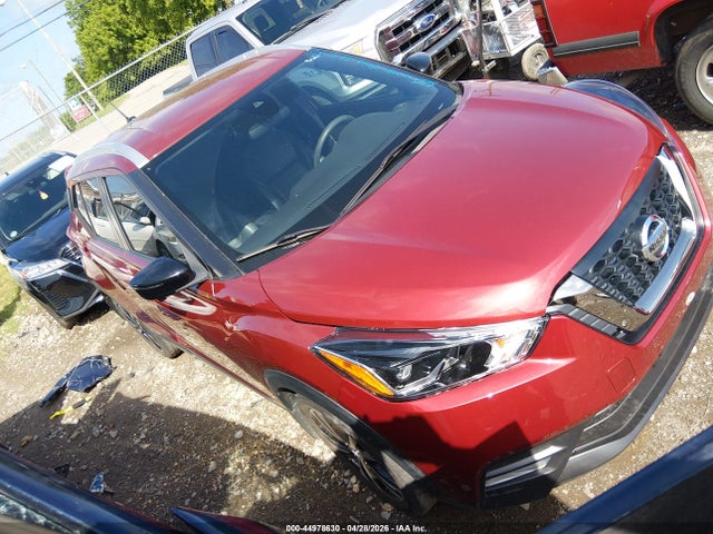 Salvage Nissan Kicks Image