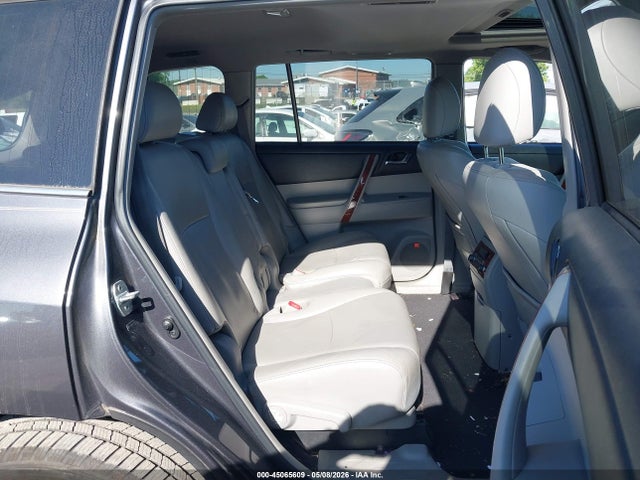 Toyota Highlander Limited V6