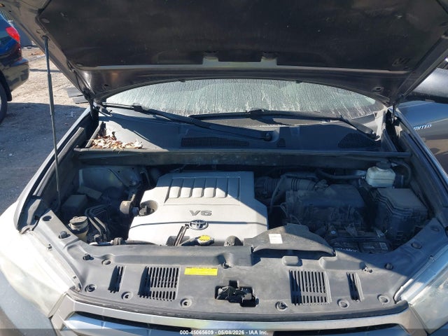 Toyota Highlander Limited V6