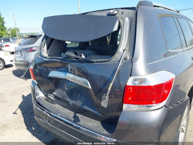 Toyota Highlander Limited V6