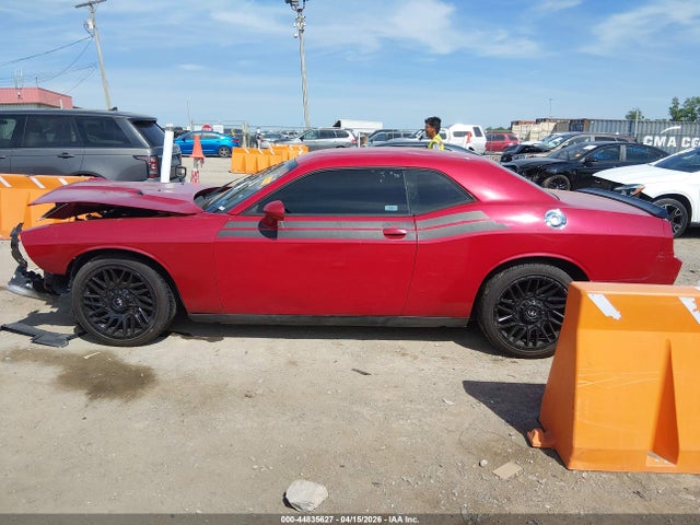 Dodge Challenger Sxt