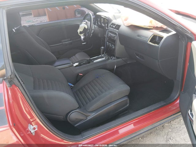 Dodge Challenger Sxt