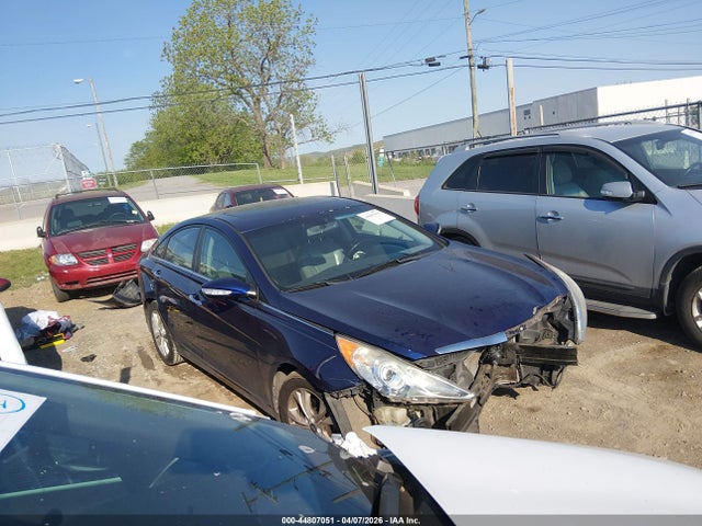 Salvage Hyundai SONATA Image