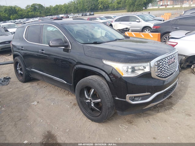 Salvage GMC Acadia Image