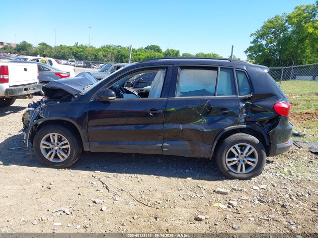 Volkswagen Tiguan S
