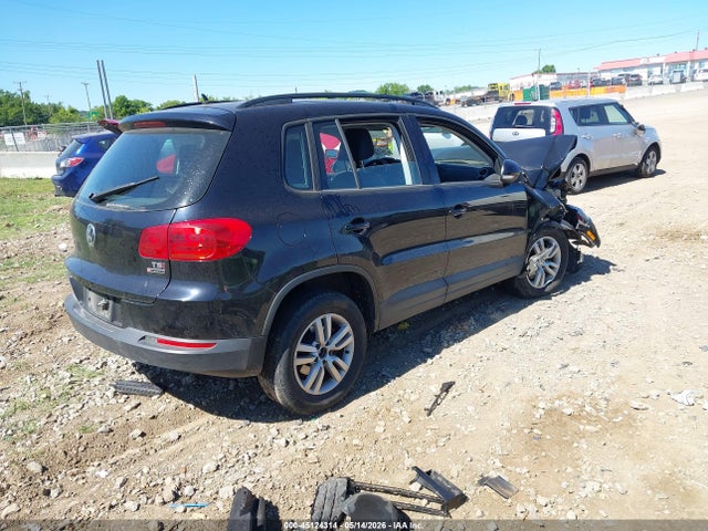 Volkswagen Tiguan S