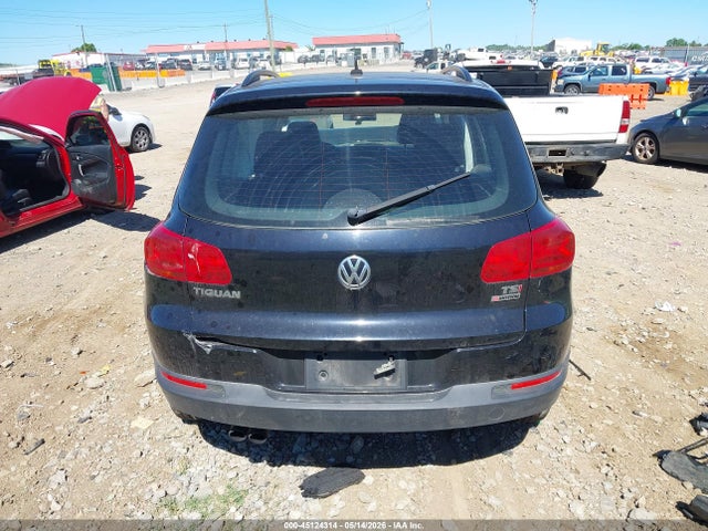 Volkswagen Tiguan S