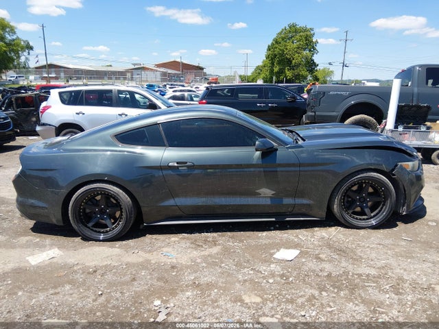 Ford Mustang V6